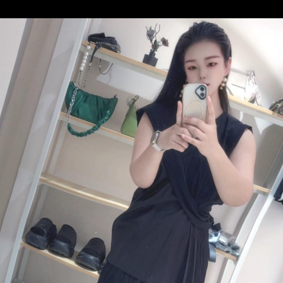 丹丹➕ 美衣美妆集合店 （丹丹）