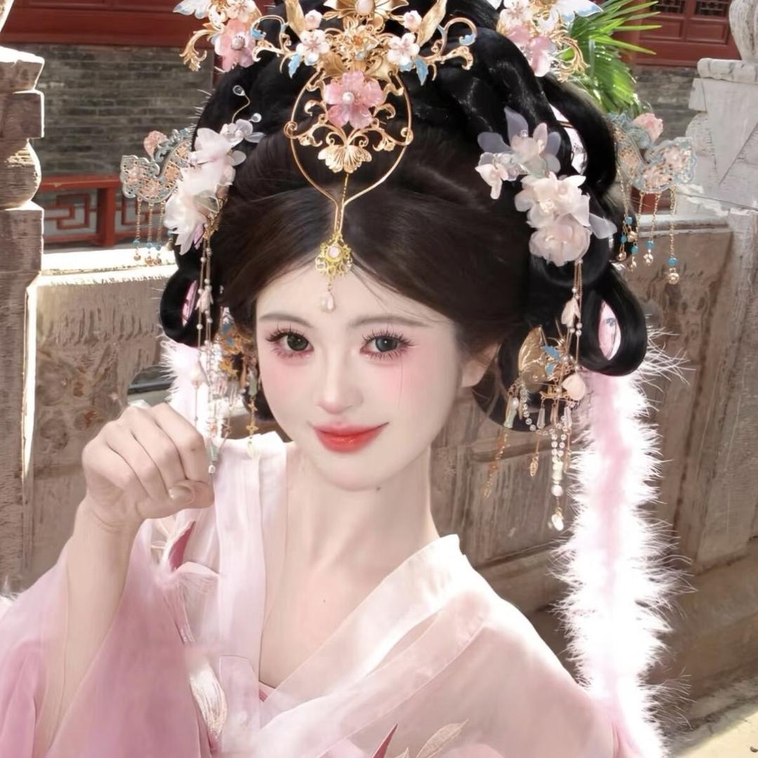 国色芳华汉服旅拍官方号