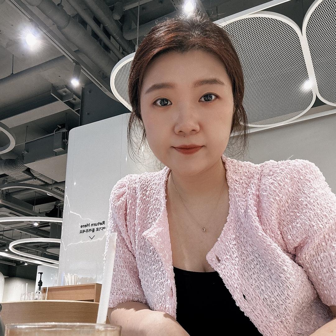 和地主一起蜗居_