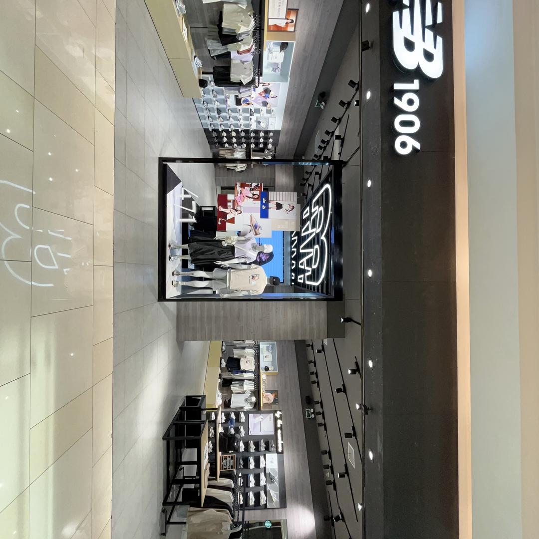 New balance运动服饰