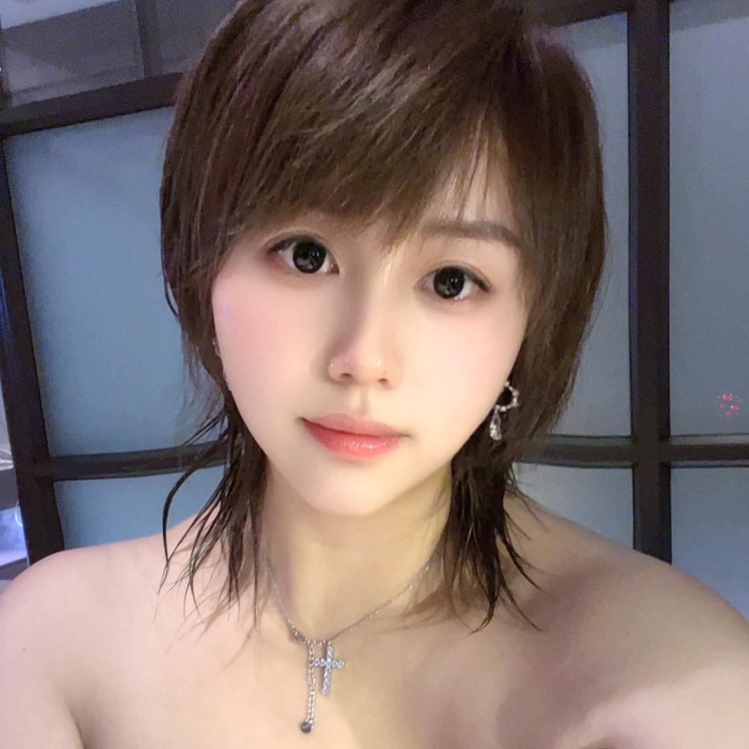 电子朋友❣️彬彬健身女孩👧