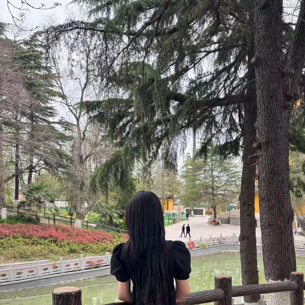 我与春风皆过客.