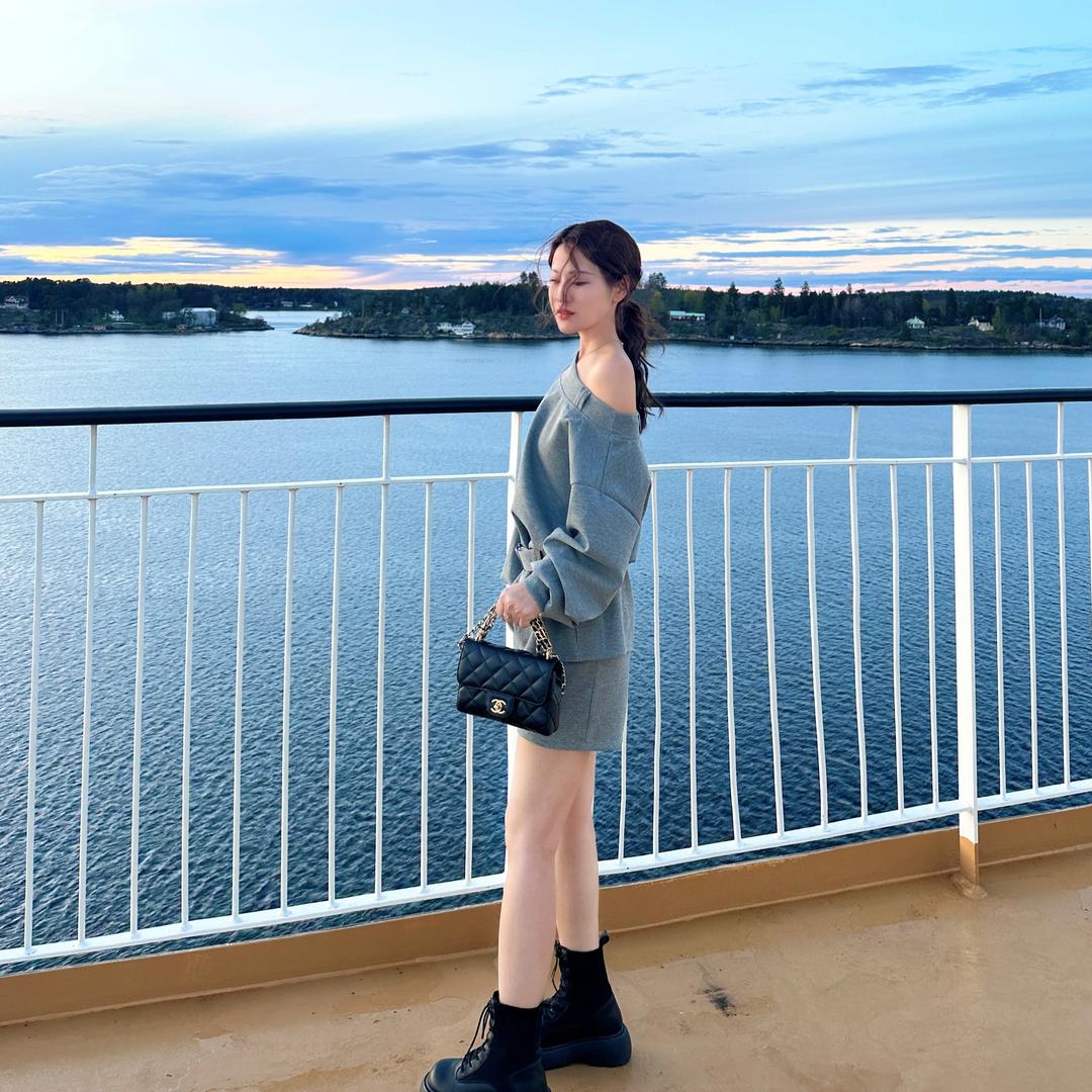 爱喝奶茶的小妮子👑