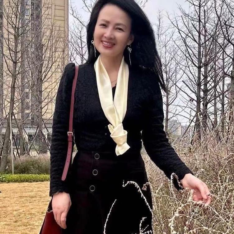 雨后彩虹《大号：善良妹直播》