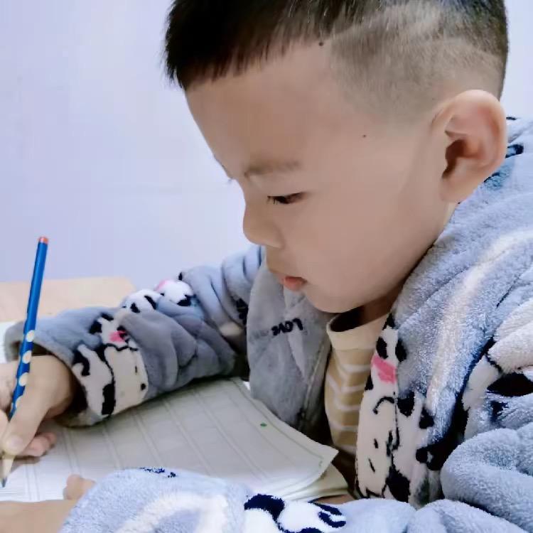 小博同学