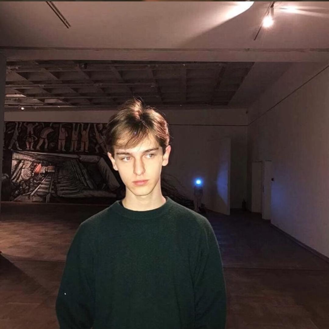 瞬