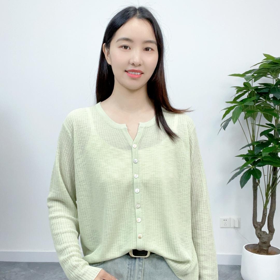 甘莹莹服饰