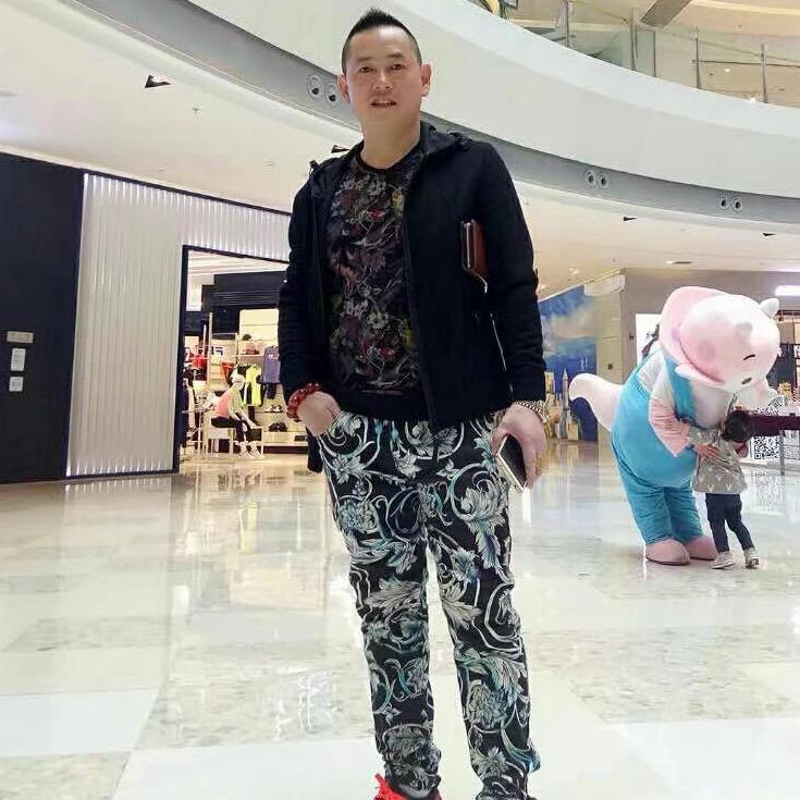 李传福