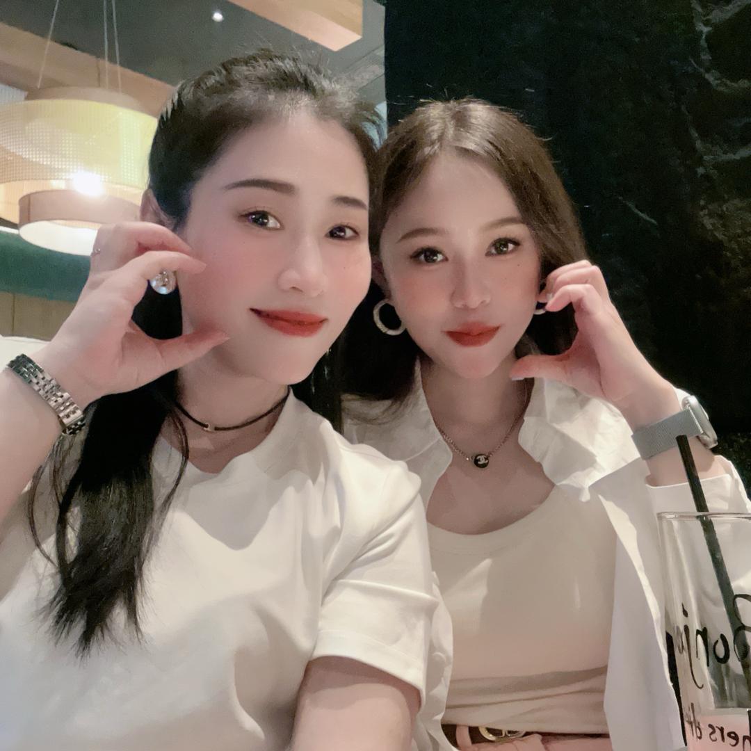 李小姐驾到