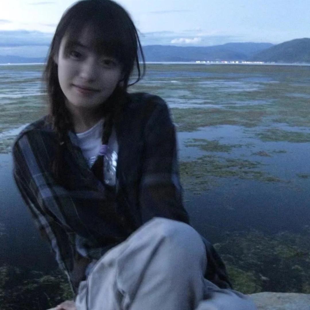 苳