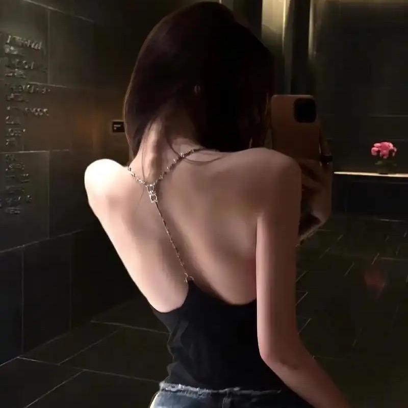 @依依