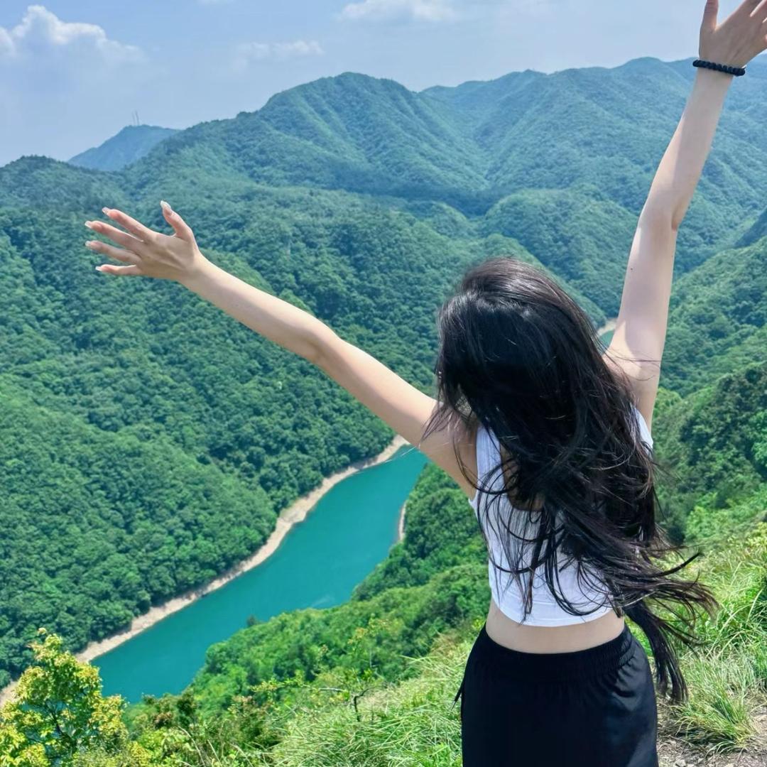 小小小小燕