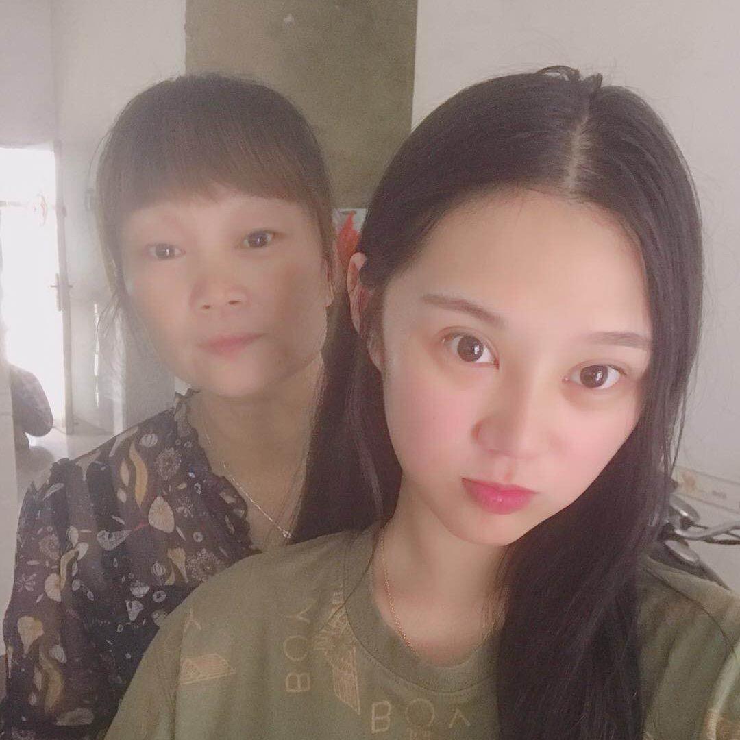芬   黄丹红的妈妈