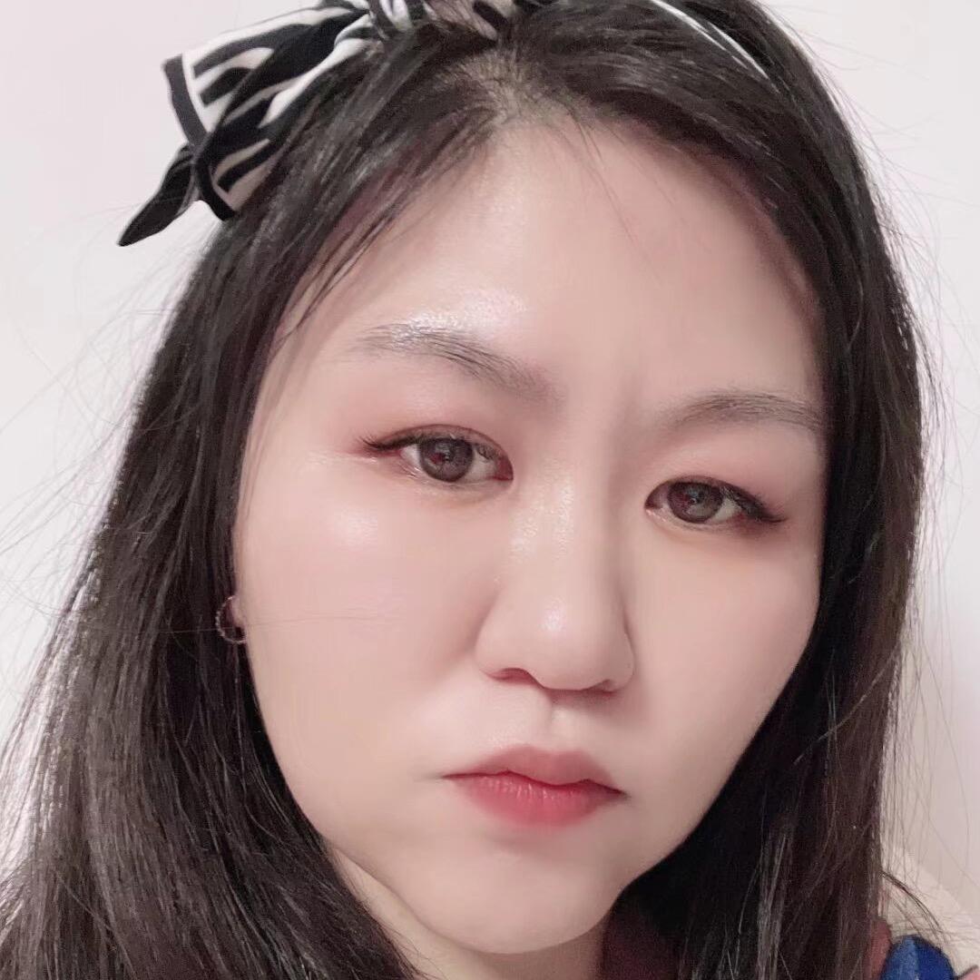 有一个鳌拜的妹妹