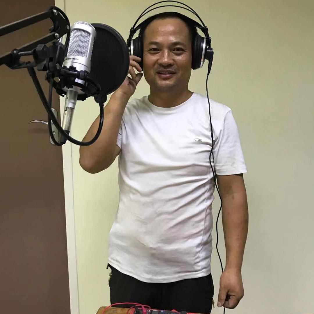我坐在云端等你