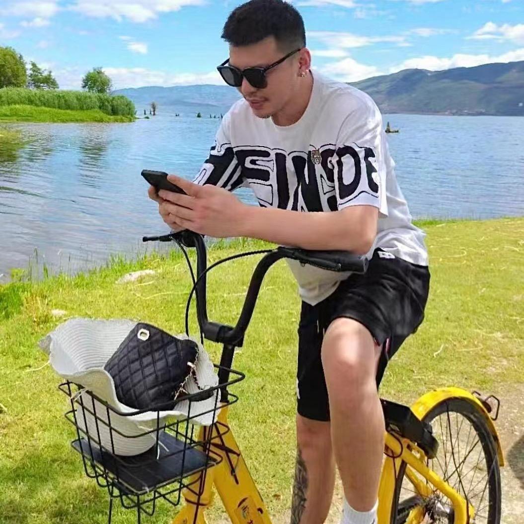 波哥还是不想卖花