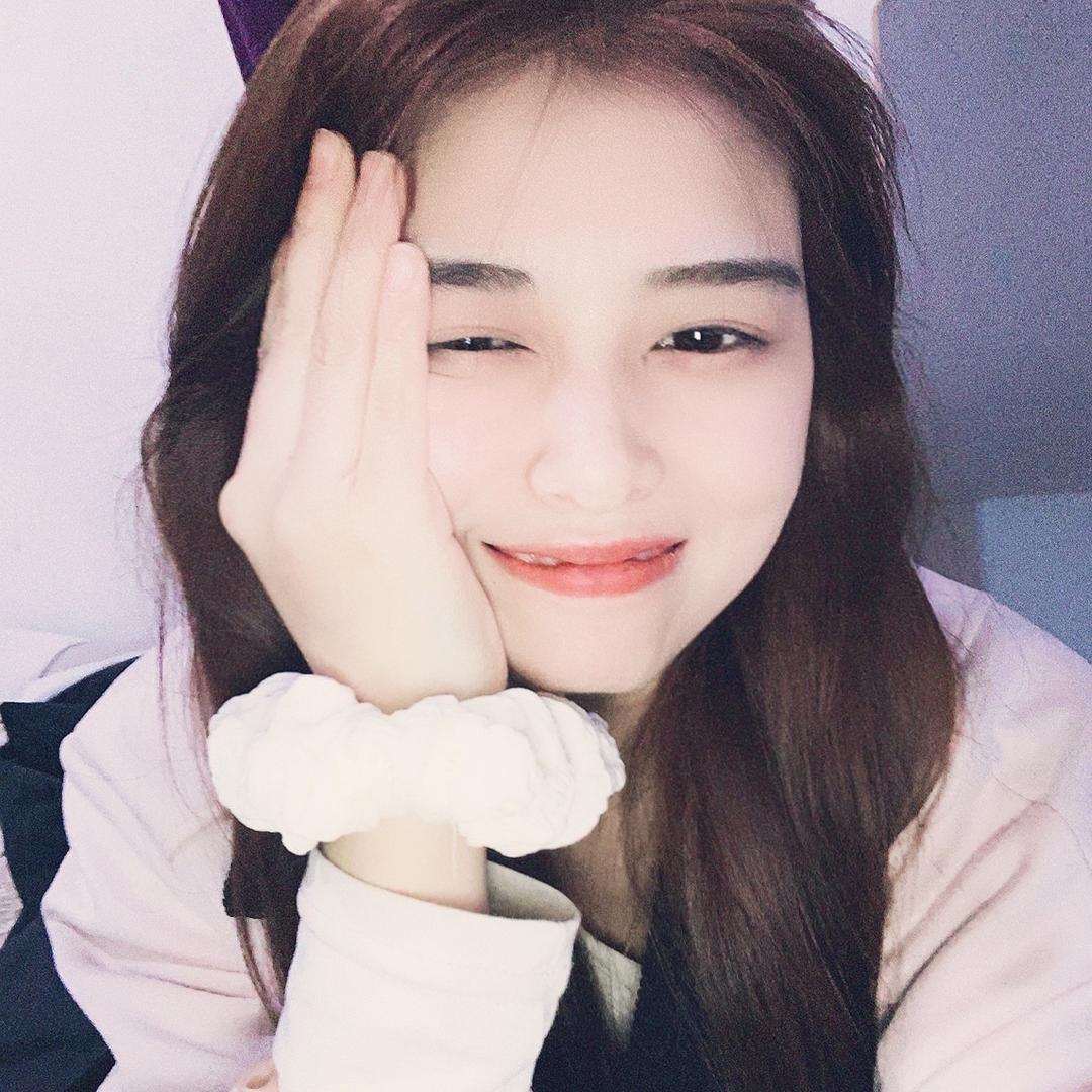 媛媛.不乖