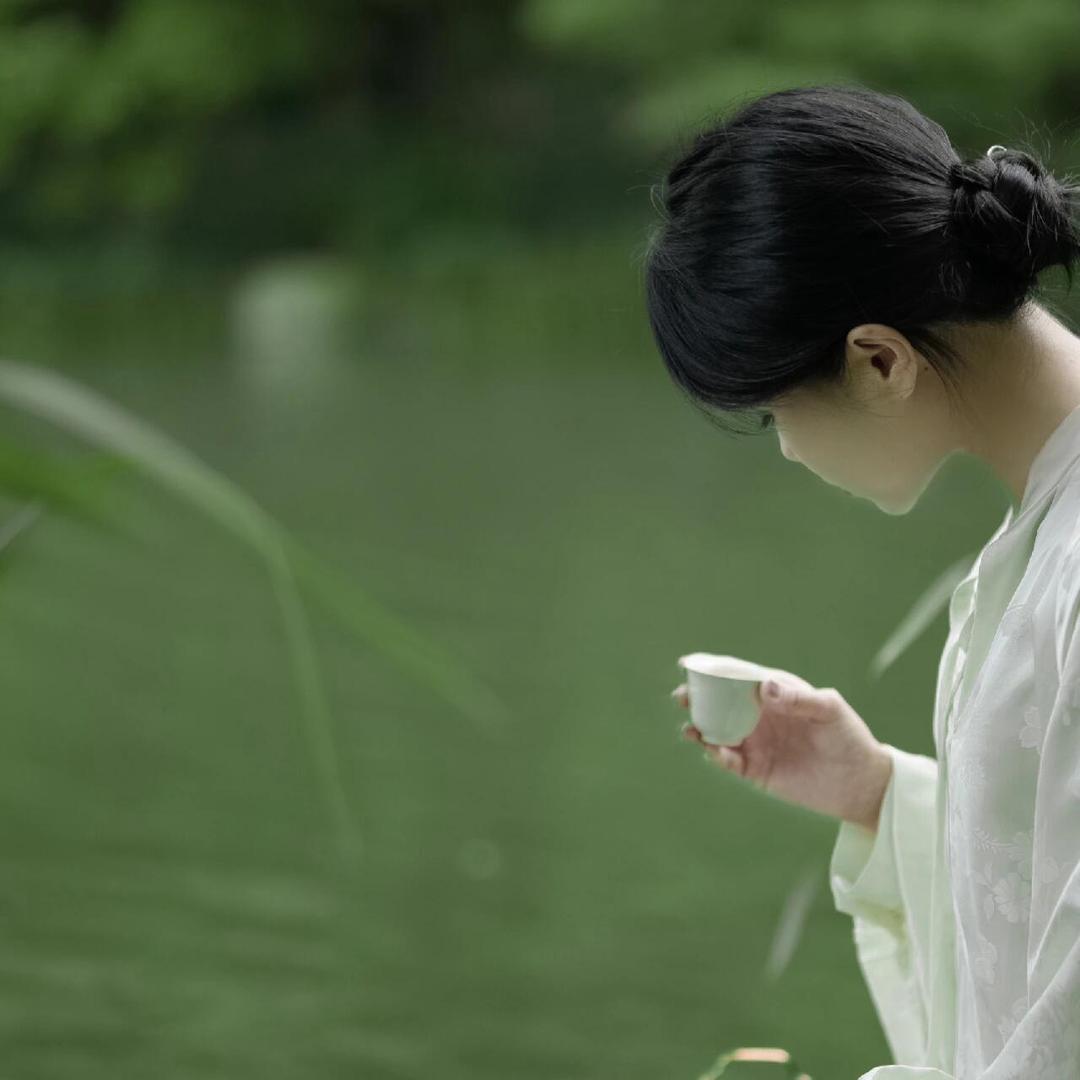七柒