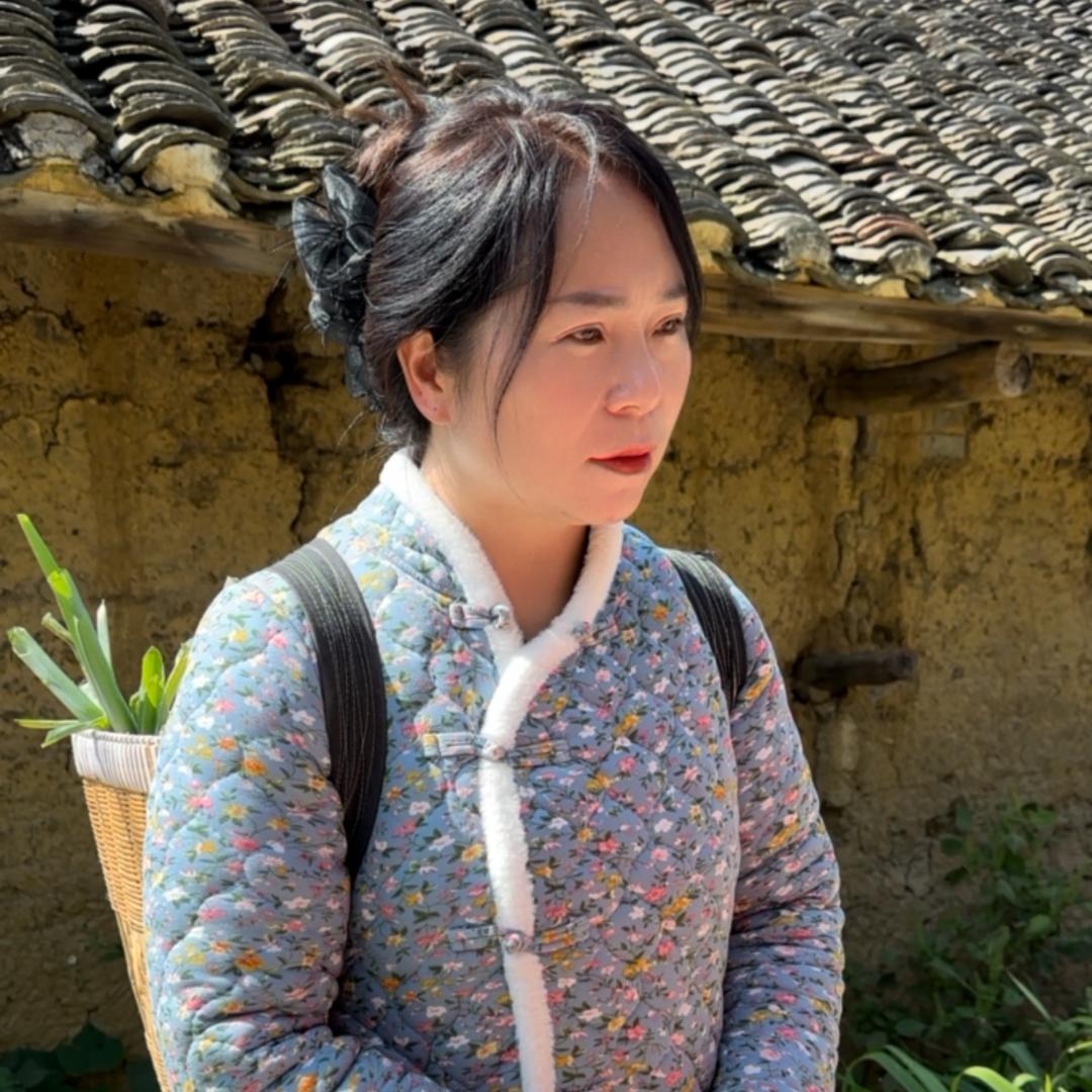 凉都晓阿琴