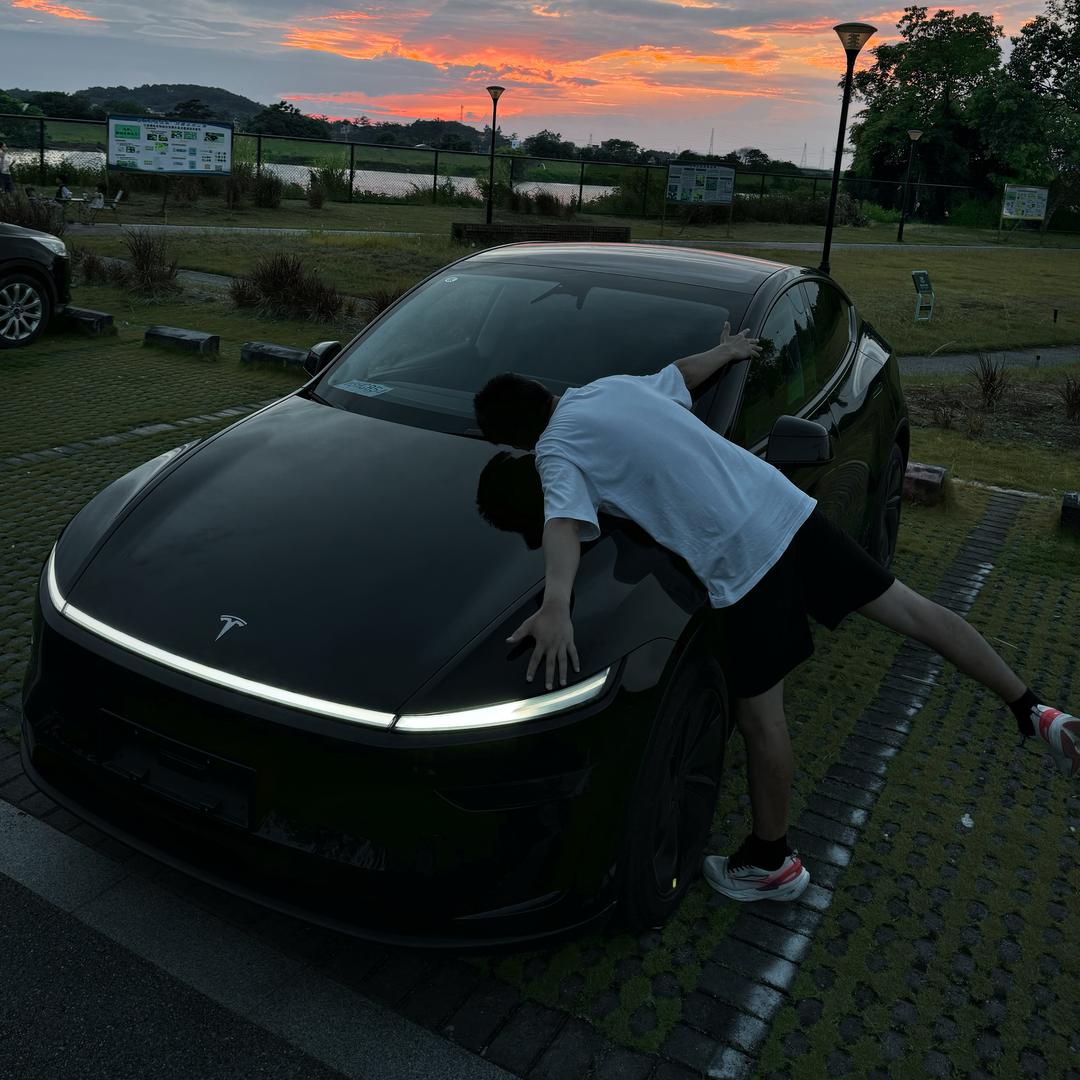 瓜瓜的特斯拉🚗