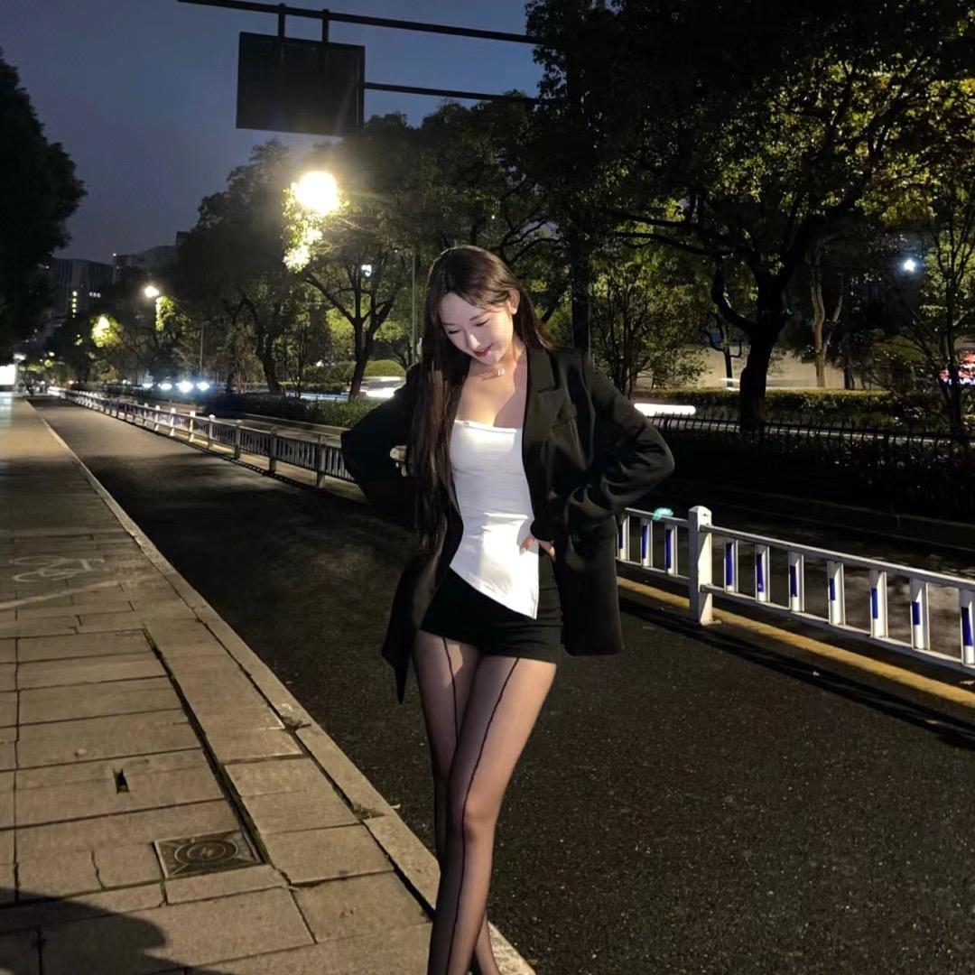 见色起意❤️