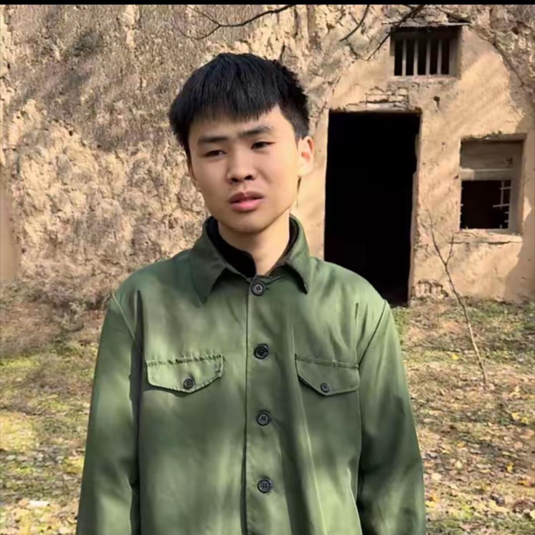 农村男孩二娃