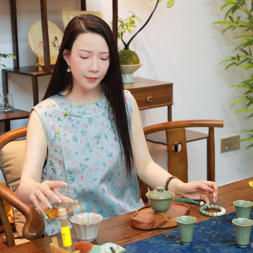 阿茶的中式穿搭