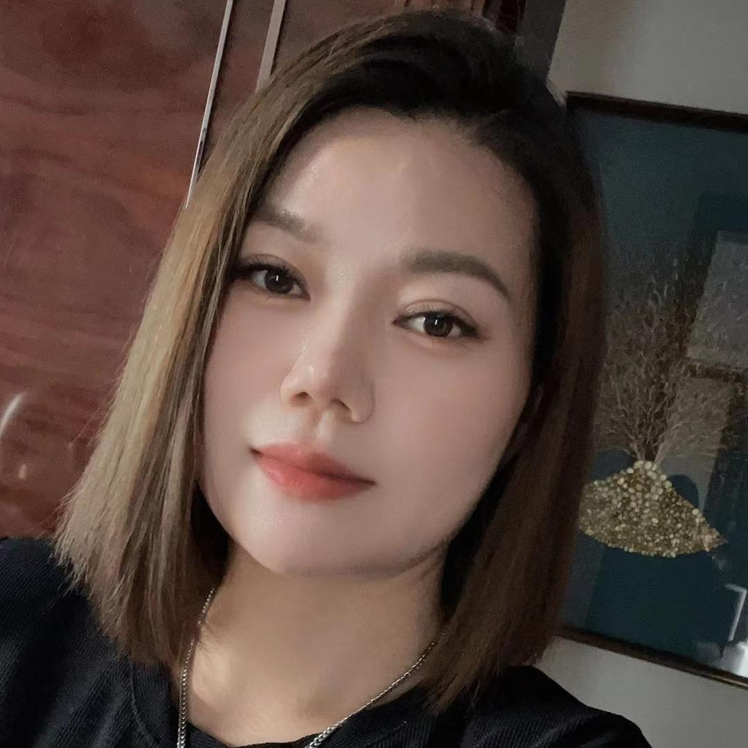 周周穿搭z