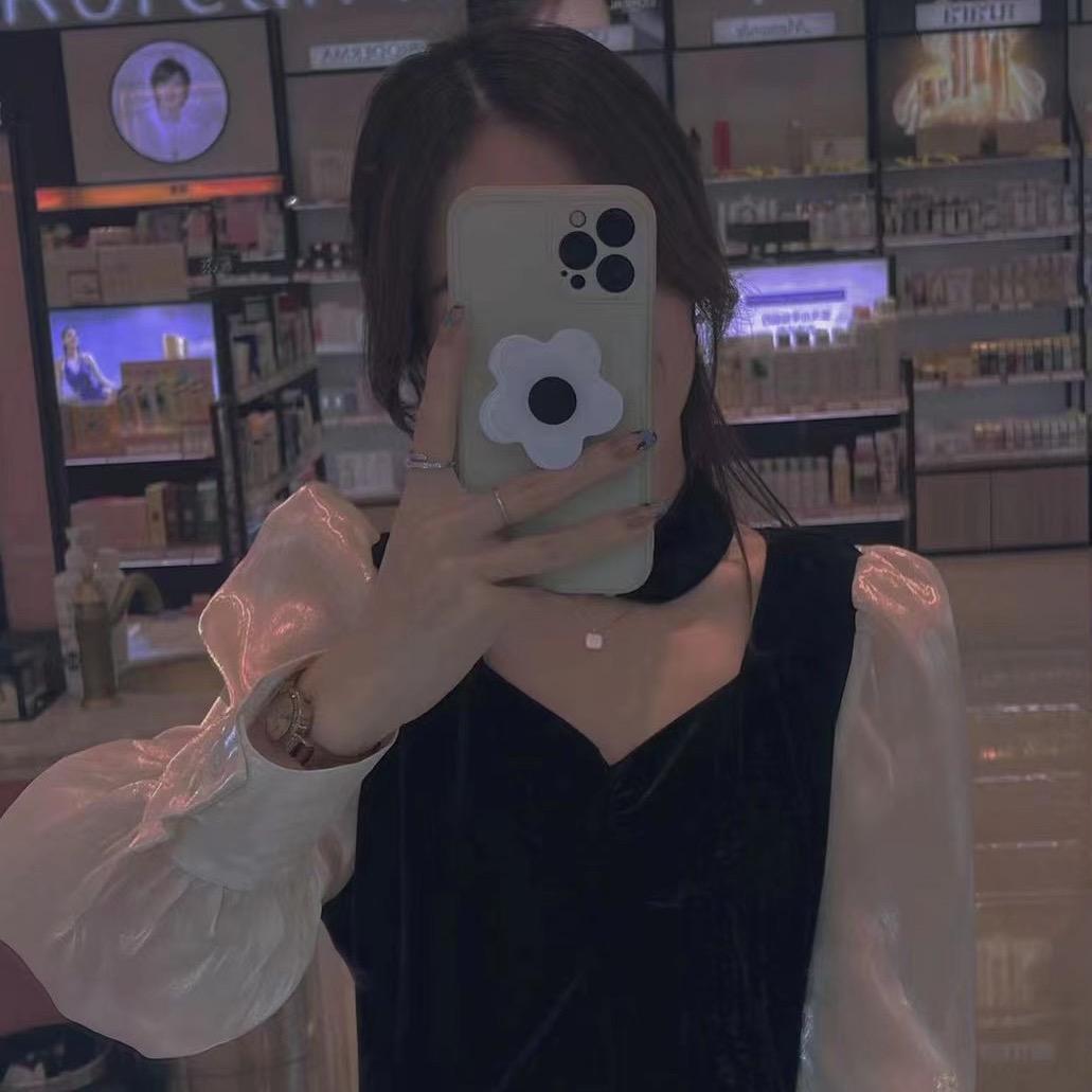 啄木鳥哲宸专卖店