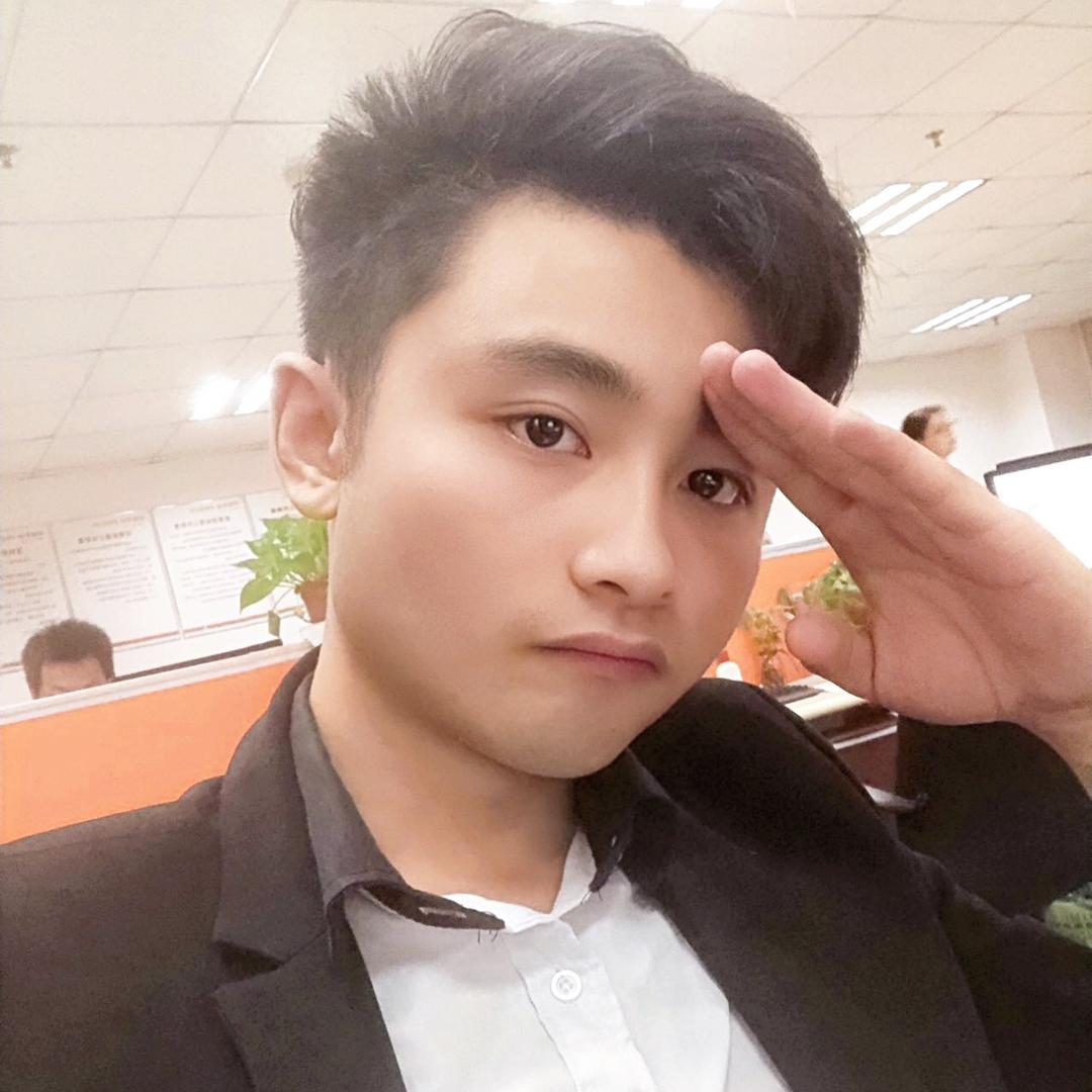 小纠结霄