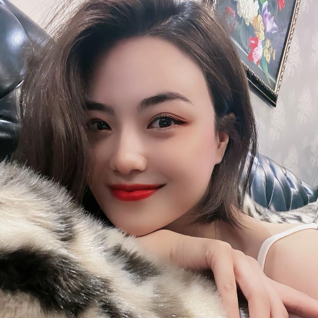 黄小姐的百货箱包店