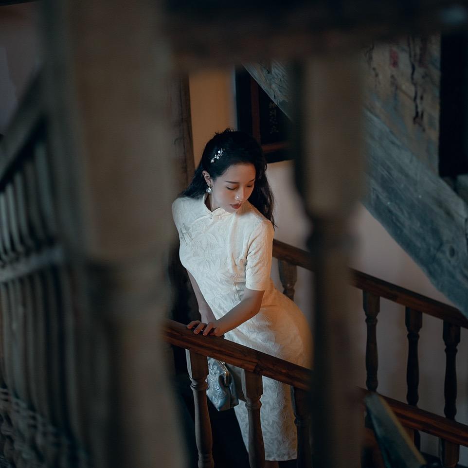 艾拉Ayla💕（服装穿搭）