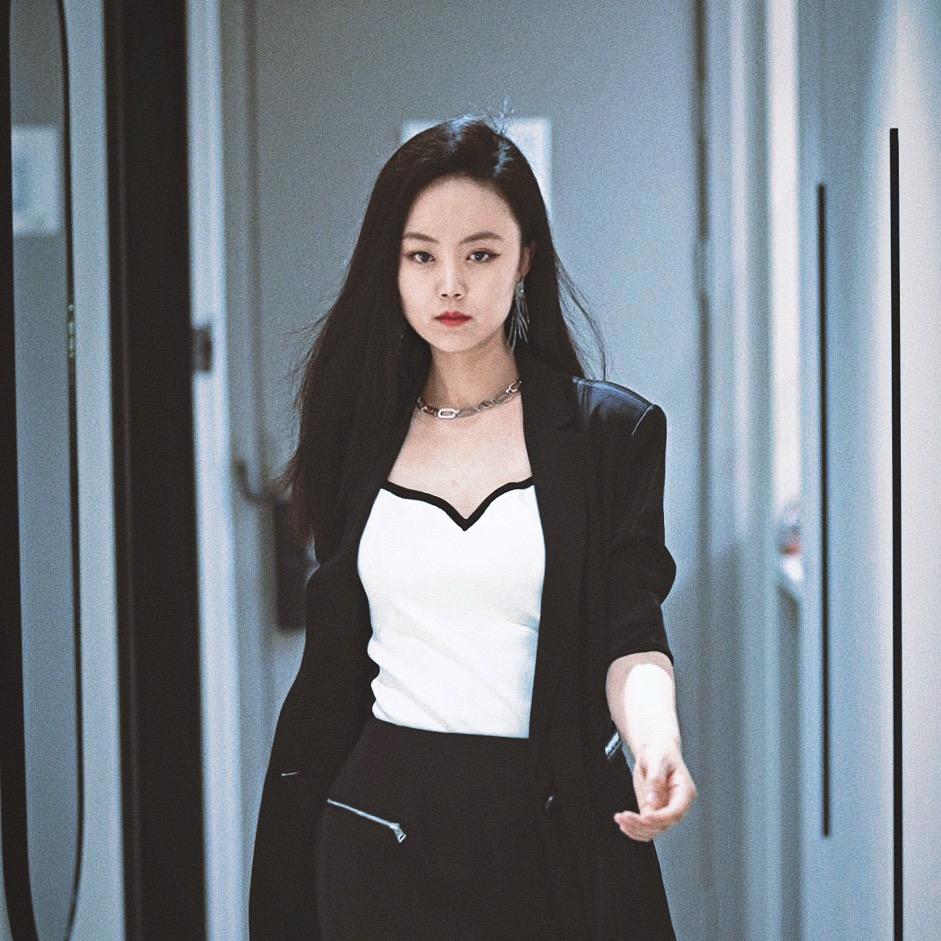 防空洞的小妖精