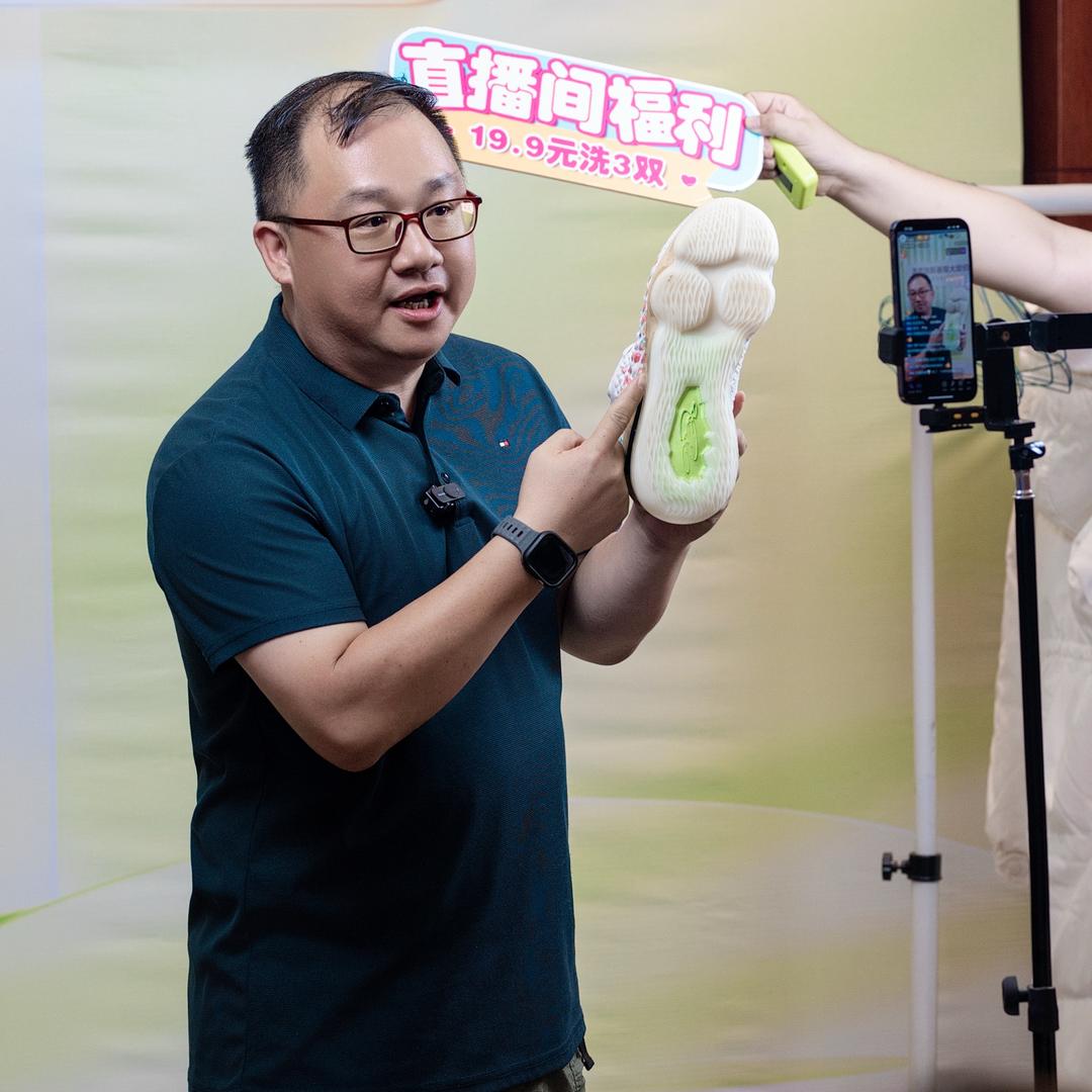 @附近上门拆装窗帘清洗