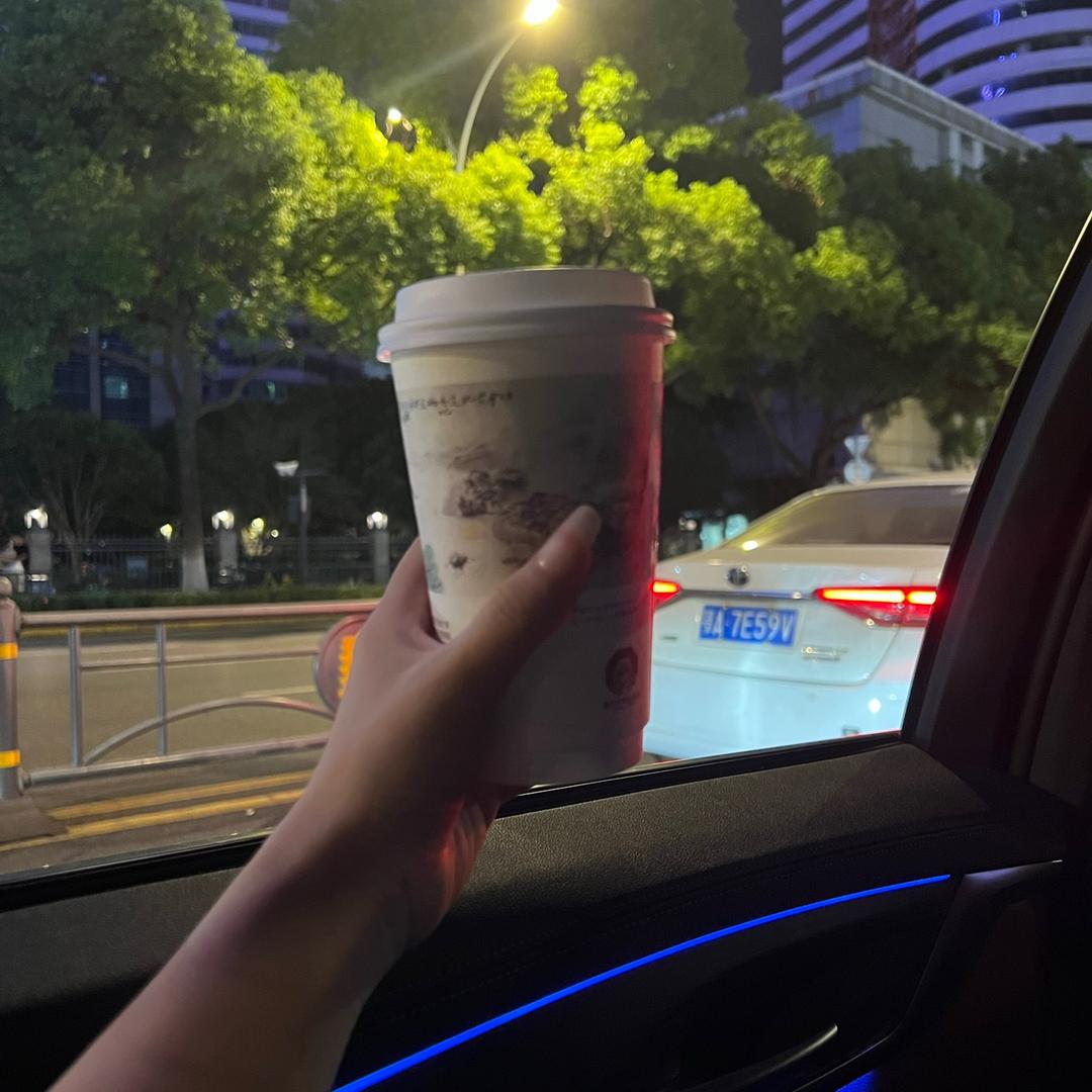 吃榴莲滴小兔子