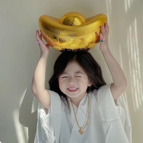 小华.