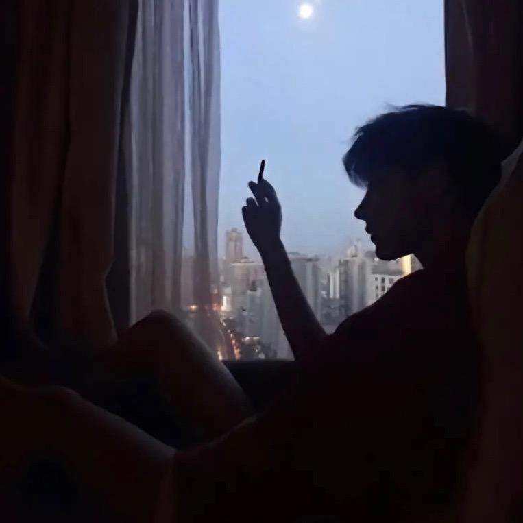 你的深情像个笑话.