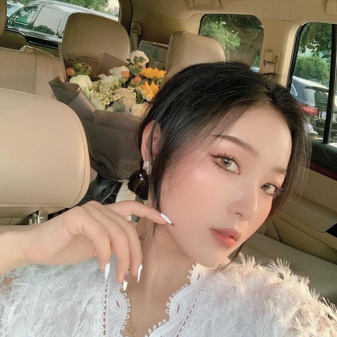 酒后行为艺术家