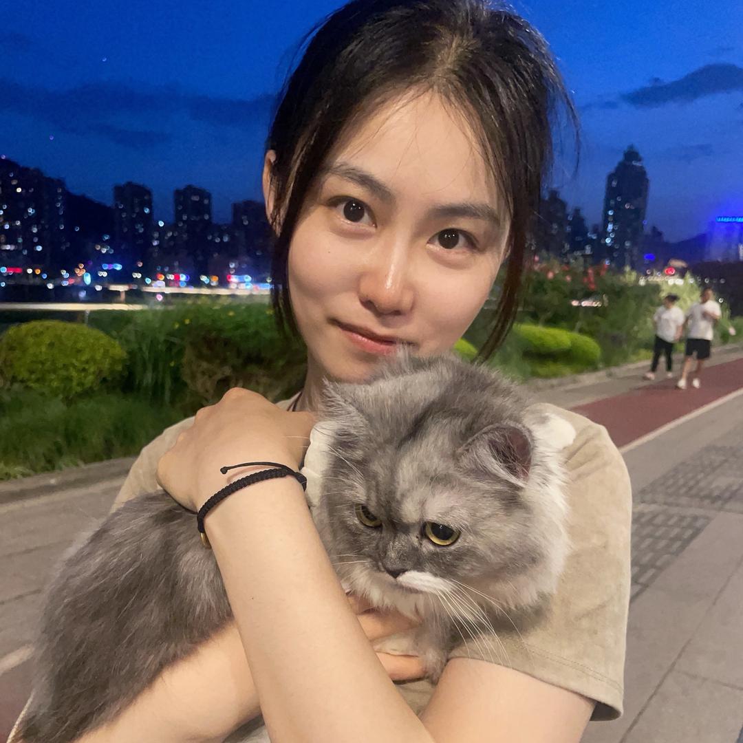 阿狗w