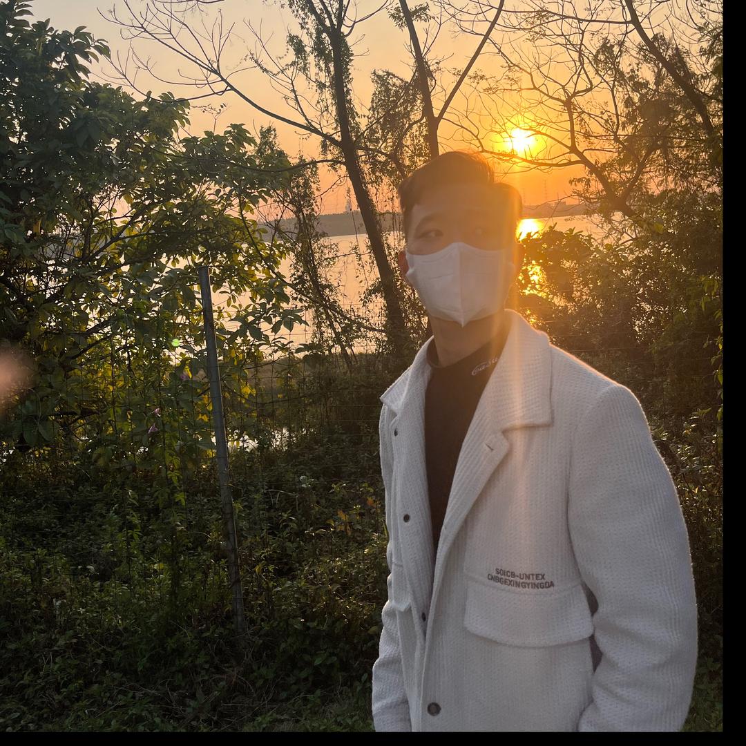 平靓正猪肉男孩（小何）