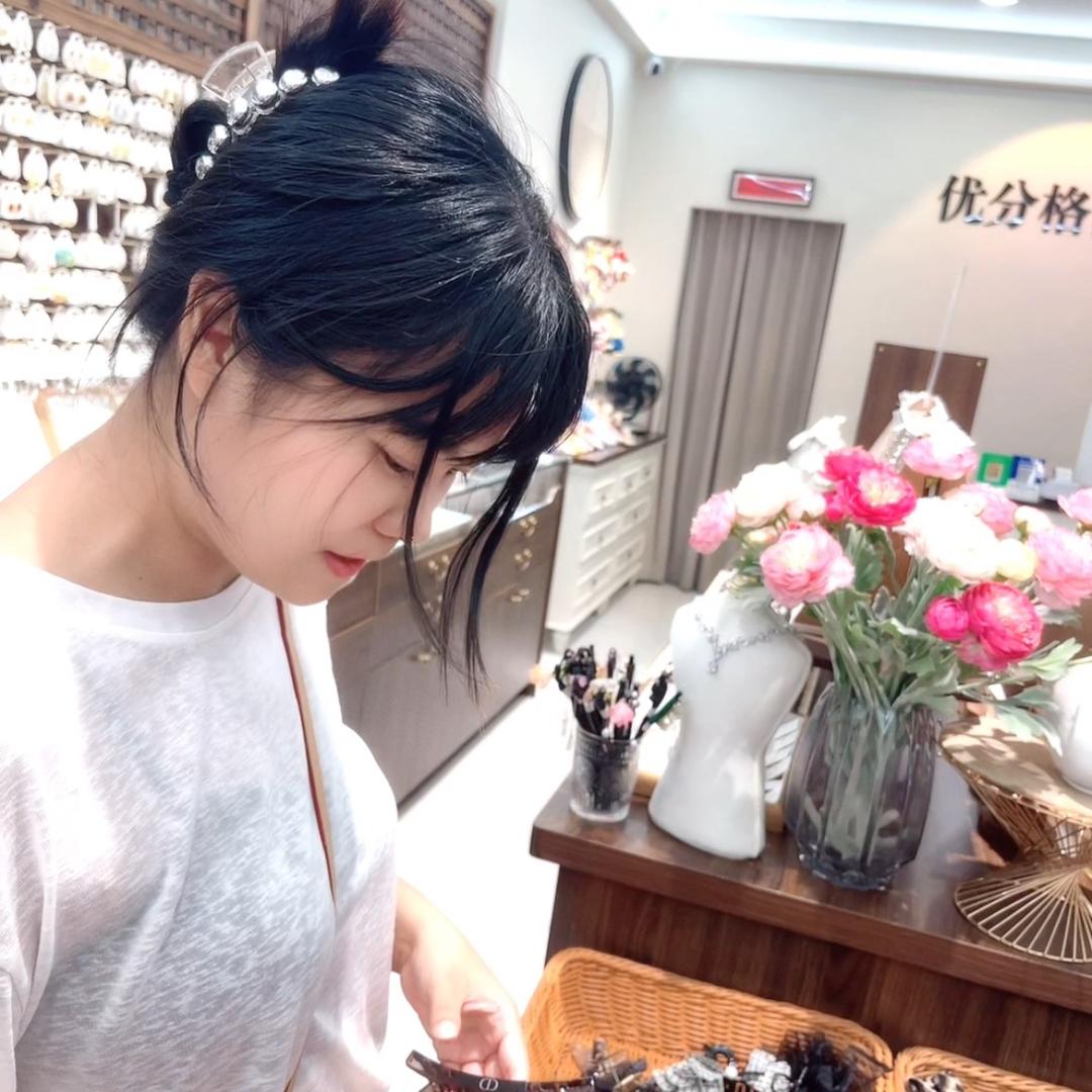 邹邹