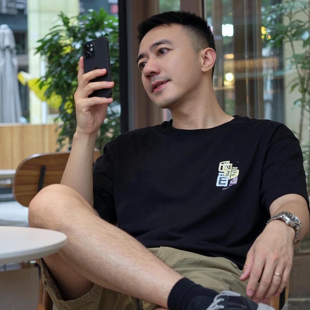 昶
