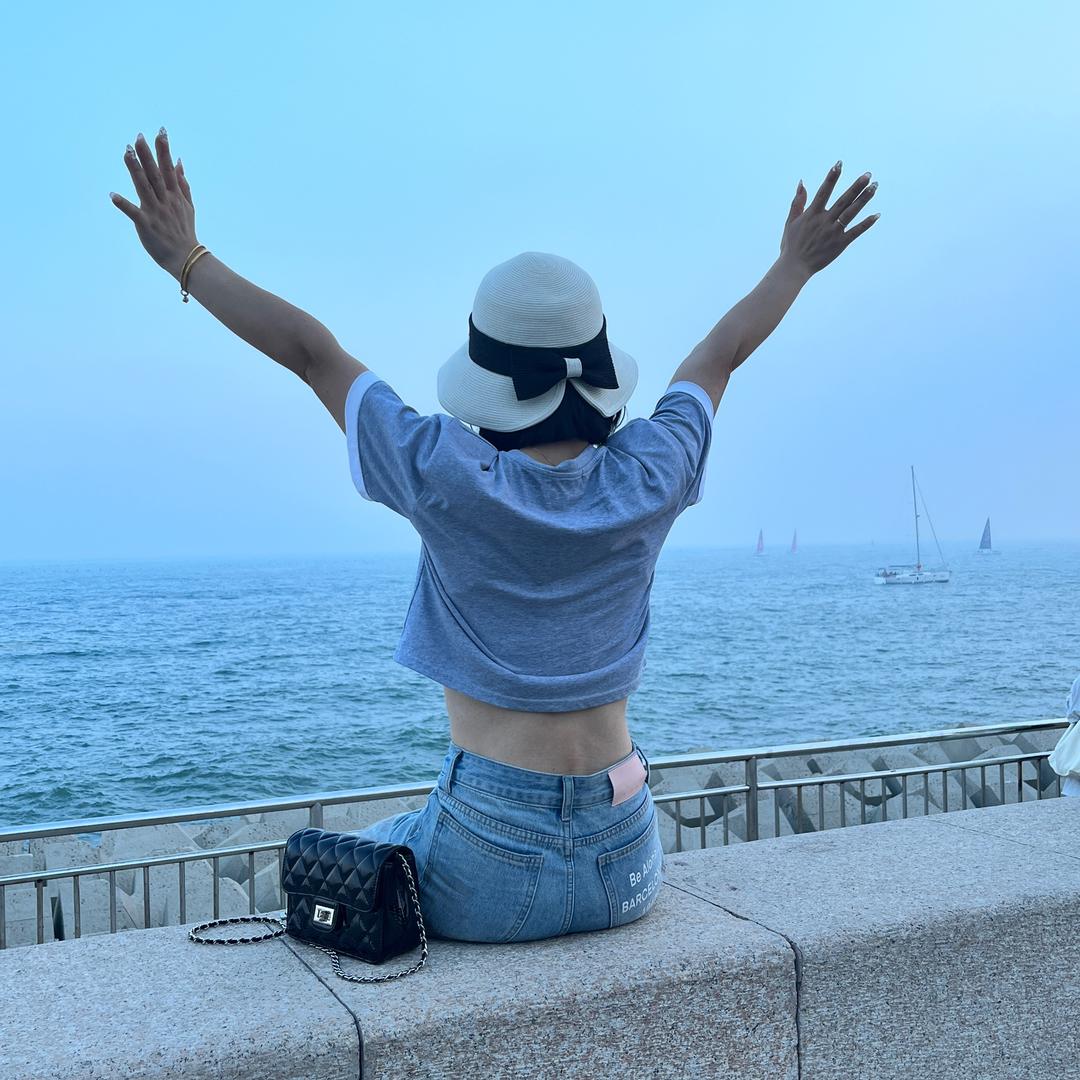 六月