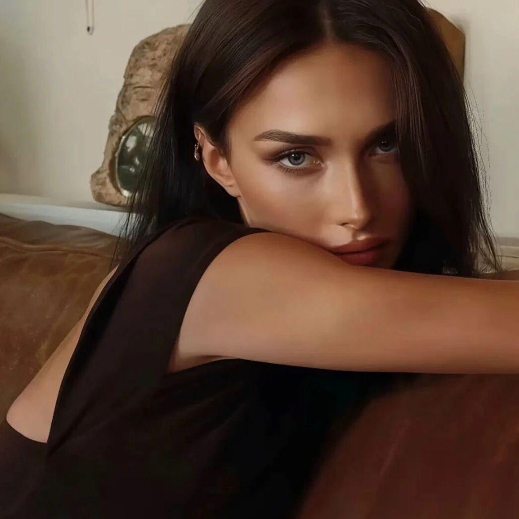 Ания.
