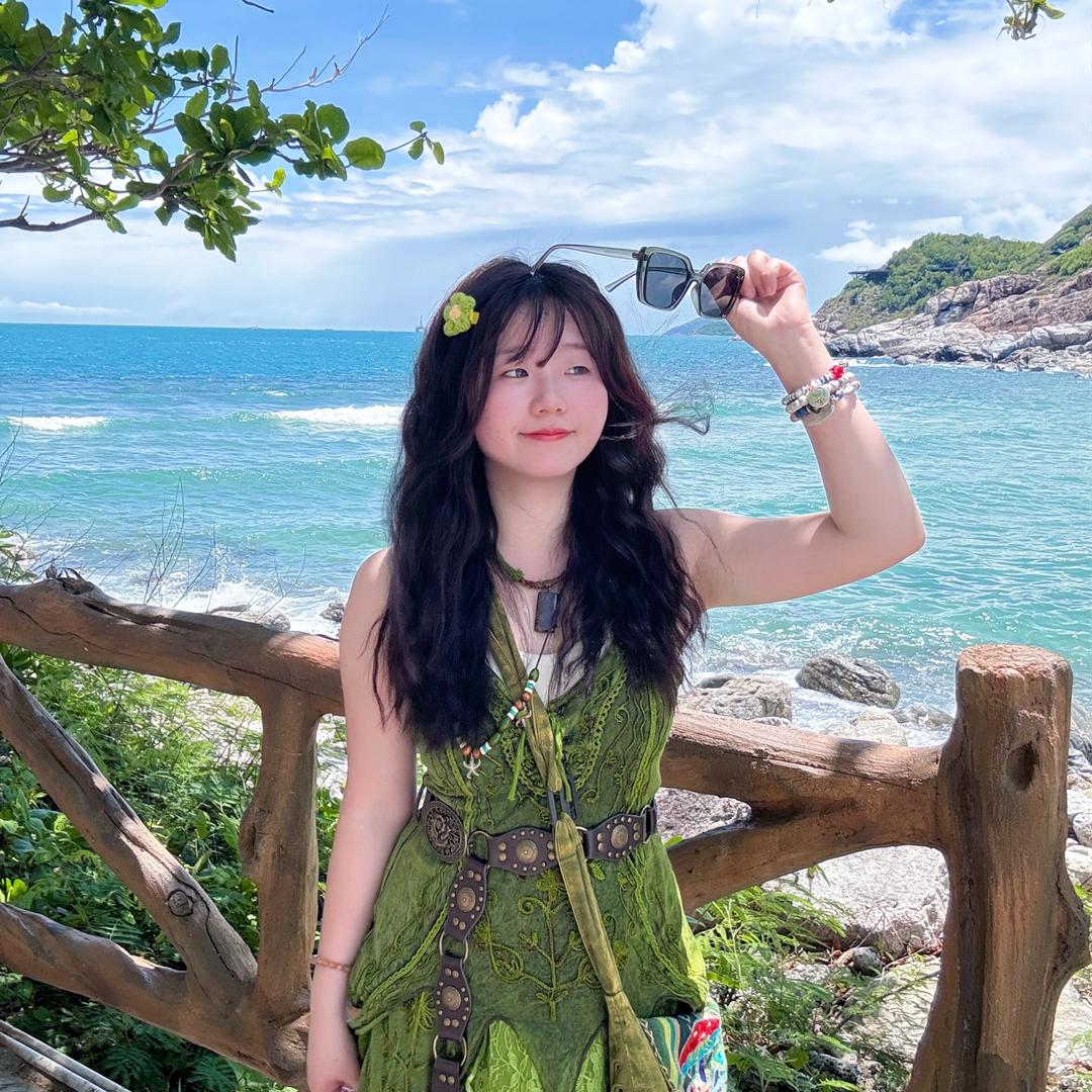 何梓玲🌴
