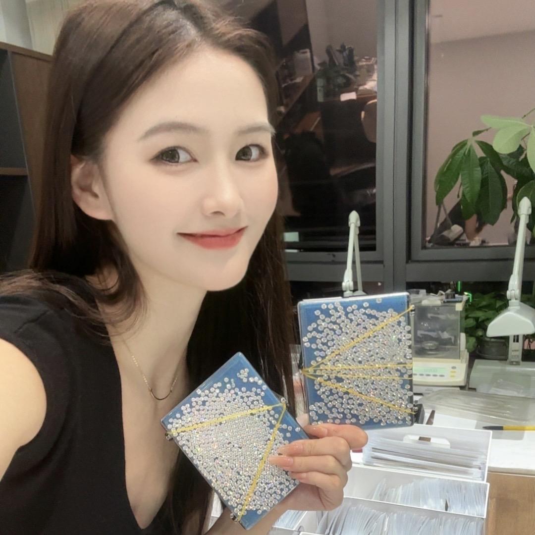 文文水贝天然钻石