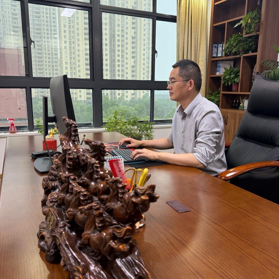 馨茂汪老板养发