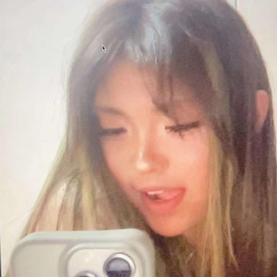 Gigi_Cs9