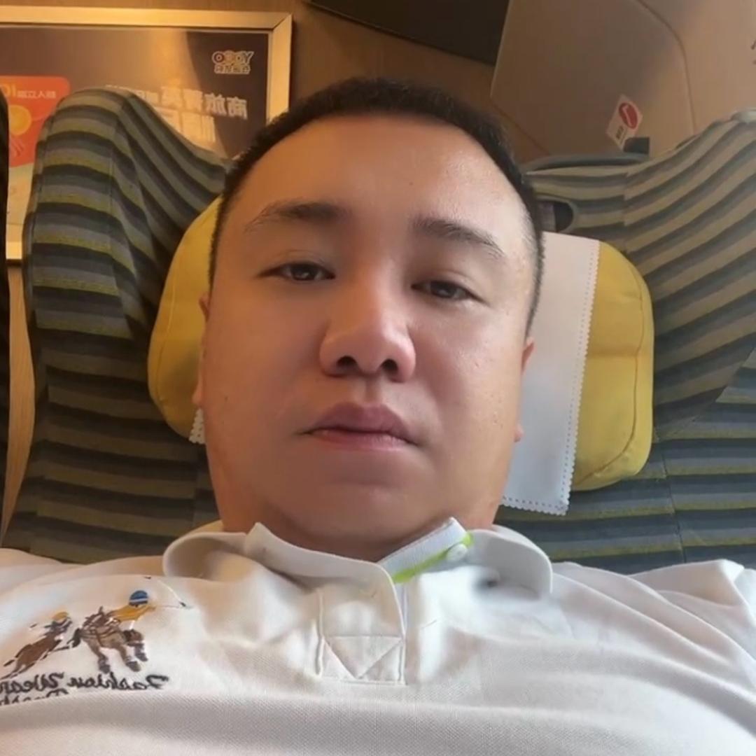 酷酷的旭