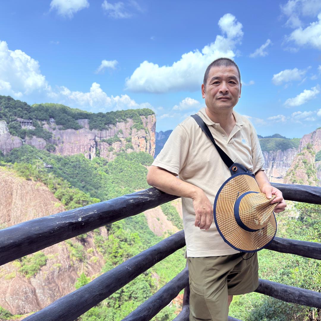 李哥（浪迹天涯）